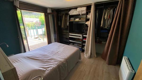 Maison contemporaine de 2008 6 pièces de 146m²