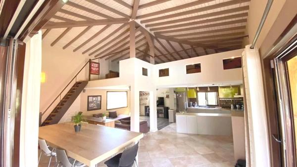 Maison contemporaine de 2008 6 pièces de 146m²