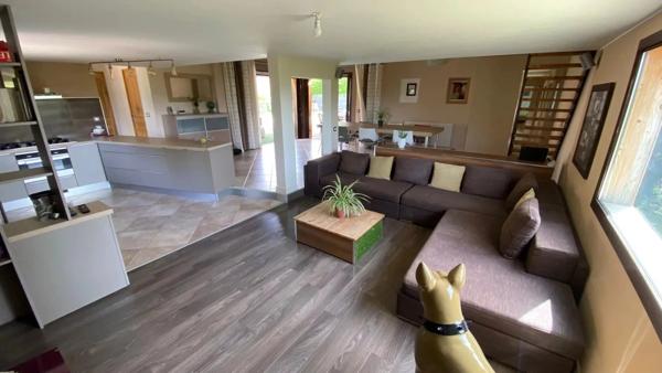 Maison contemporaine de 2008 6 pièces de 146m²