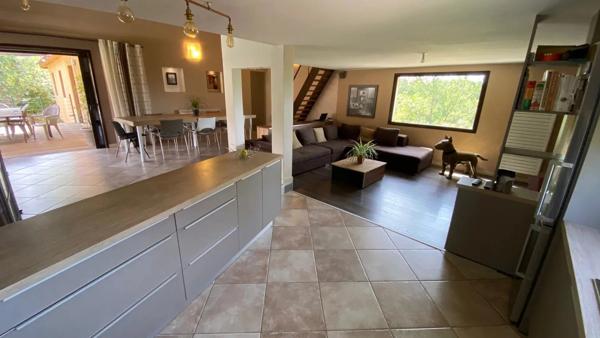 Maison contemporaine de 2008 6 pièces de 146m²