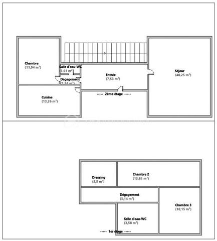 À proximité immédiate du centre-ville, des écoles et des commerces, découvrez ce magnifique duplex traversant, sans vis-à-vis, bénéficiant d'une vue imprenable sur les Étangs de Corot et d'un accès direct par le jardin de la copropriété.
Ce bien est actuellement en DPE G principalement lié au chauffage fioul ; le logement correspond davantage à une classe F et des travaux chiffrés (devis disponible) permettraient d'atteindre la classe E.
Situé au 2 ème et dernier étage d'une copropriété à taille humaine, ce bien exposé sud-Est offre un cadre de vie privilégié, calme et lumineux.
 L'accès au logement se fait par le niveau supérieur composé d'une entrée accueillante desservant un vaste double séjour lumineux de 40 m2 avec une superbe vue dégagée sur l'étang, une cuisine spacieuse indépendante, aménagée et équipée ainsi qu'une chambre avec salle d'eau et wc le tout indépendant.
Le niveau inférieur comprend un dégagement avec dressing, deux belles chambres lumineuses sans vis-à-vis et une salle de bains avec wc.
Une cave ainsi que deux places de parking en sous-sol sécurisé complètent ce bien.
 La copropriété dispose également d'un local vélos fermé.
ATOUT RARE : possibilité de créer un accès privatif au toit-terrasse pour profiter d'un espace extérieur unique.
Un appartement idéal pour une famille à la recherche d'un environnement verdoyant, d'une vue exceptionnelle et d'une localisation recherchée.