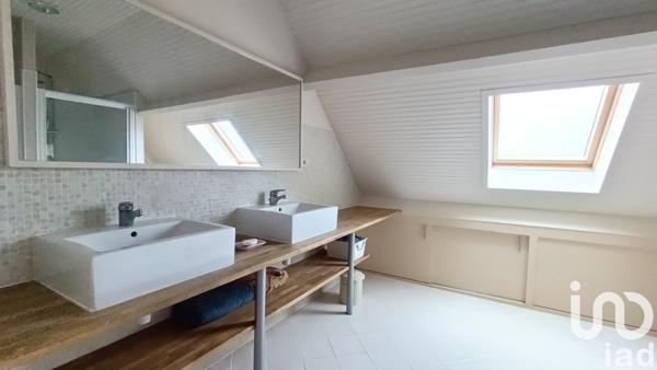 Maison traditionnelle 7 pièces de 175 m² à Orvault (44700)