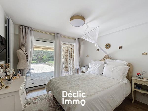 Vente maison Le rouret, 256m² 1350m² 8 pièces 1 090 000€