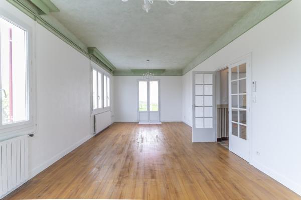 Montauban (82000) COUP DE CŒUR, MAISON DE VILLAGE T6 AVEC JARDIN