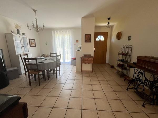 Maison à vendre |  Montpon-Ménestérol |  4 pièces | 90 m²