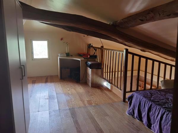 Ferme spacieuse de 220 m² avec maison d'amis et terrain équestre près de Moissac
