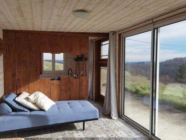 Ferme spacieuse de 220 m² avec maison d'amis et terrain équestre près de Moissac