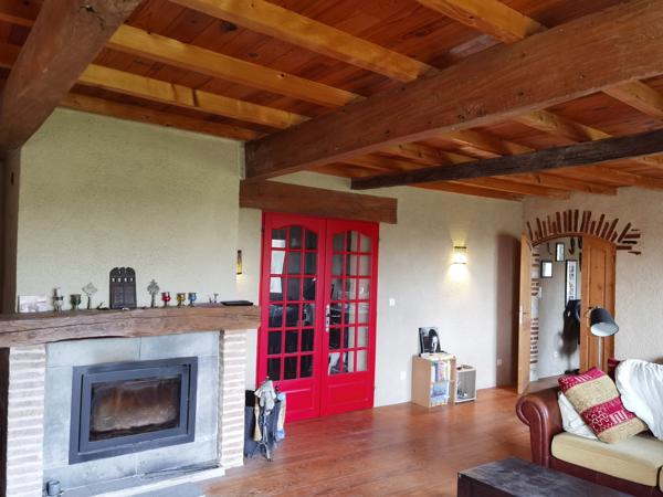 Ferme spacieuse de 220 m² avec maison d'amis et terrain équestre près de Moissac