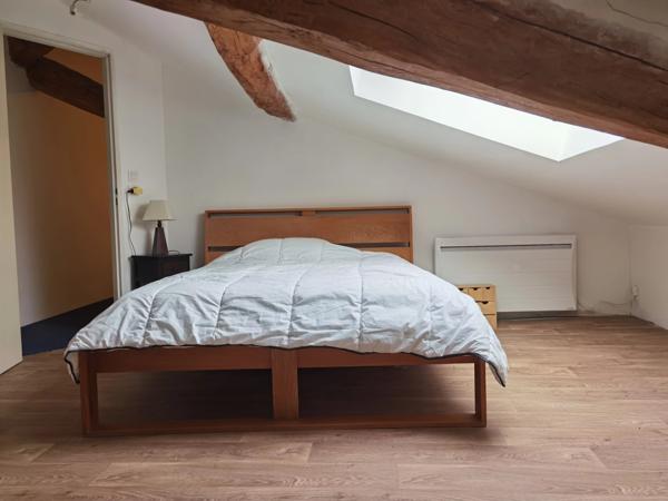 Ferme spacieuse de 220 m² avec maison d'amis et terrain équestre près de Moissac