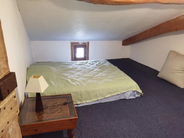 Ferme spacieuse de 220 m² avec maison d'amis et terrain équestre près de Moissac