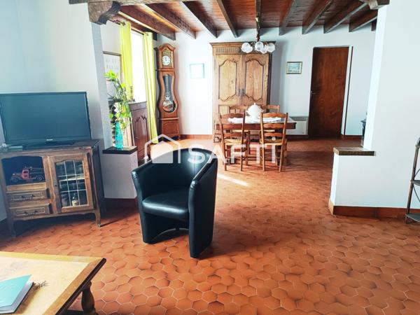 maison de campagne en chalosse pres de DAX avec grange , puits , garage et vue