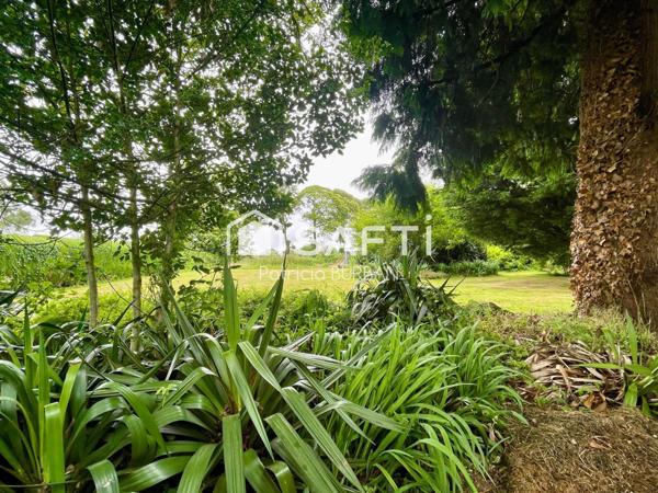 Longère 4 chambres avec terrain de 3 Hectares àSulniac