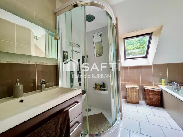 Longère 4 chambres avec terrain de 3 Hectares àSulniac