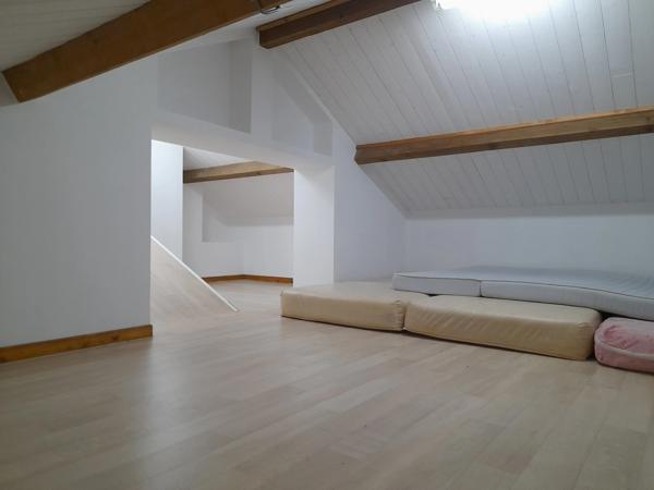 Maison / Pavillon 74 m2 + Combles aménagés  NANCAIS ( 18 )