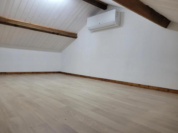 Maison / Pavillon 74 m2 + Combles aménagés  NANCAIS ( 18 )