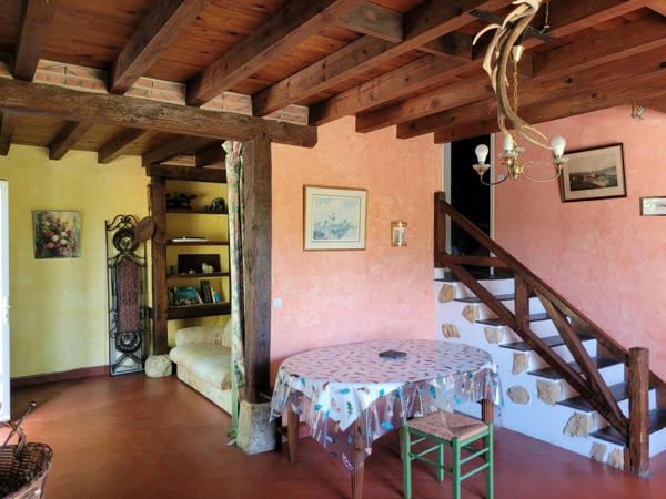 Maison / Pavillon 74 m2 + Combles aménagés  NANCAIS ( 18 )