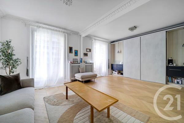 Appartement F5 à vendre  6 pièces - 148,05 m 2   PARIS  - 75016