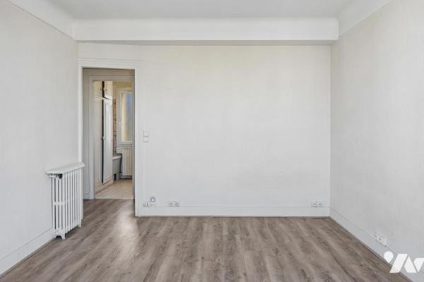 Levallois-Perret - Appartement traversant de 27,31 m² avec balcon