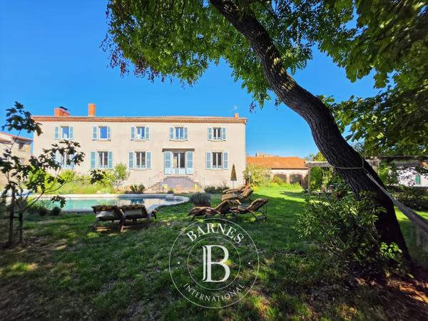 Issoire, Maison 9 Chambres -  408 m² à vendre