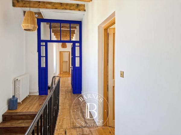 Issoire, Maison 9 Chambres -  408 m² à vendre