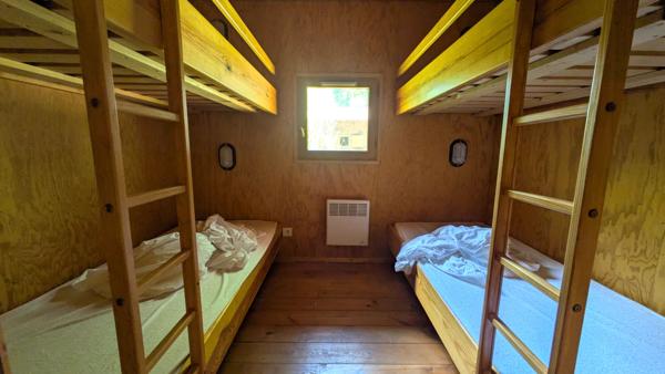 Complexe de loisirs avec 9 chalets -  27 pièce(s) - 315 m2