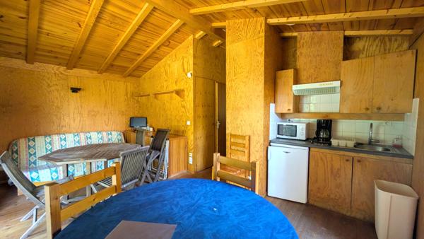 Complexe de loisirs avec 9 chalets -  27 pièce(s) - 315 m2