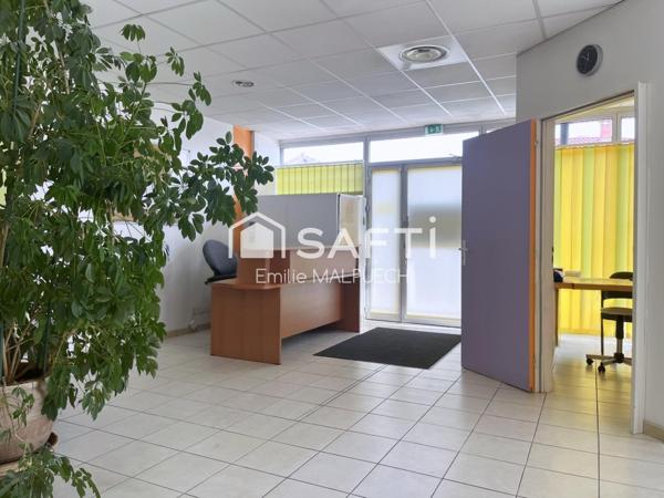 Au coeur de Lespinasse spacieux local professionnel