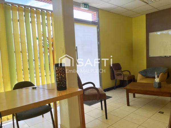 Au coeur de Lespinasse spacieux local professionnel