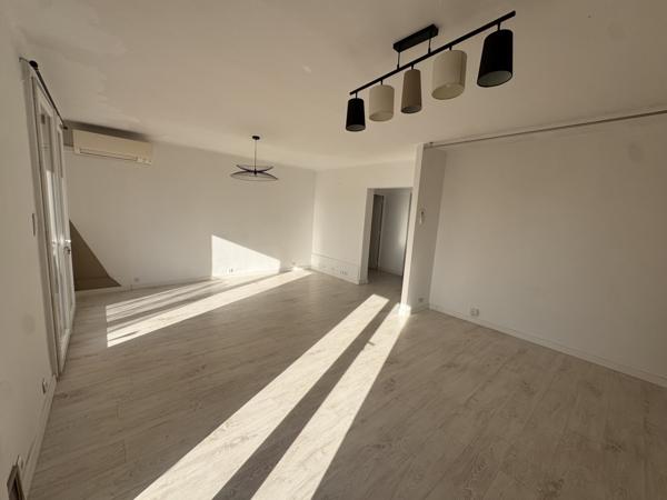 Avignon (84000) T4 de 70m2 refait à neuf au calme avec terrasse , cave et parking