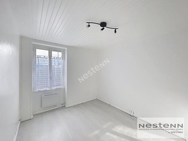 Le Coudray-Montceaux - Jolie maison de ville de 70m² avec deux chambres et terrasse privative - Proche toutes commodités