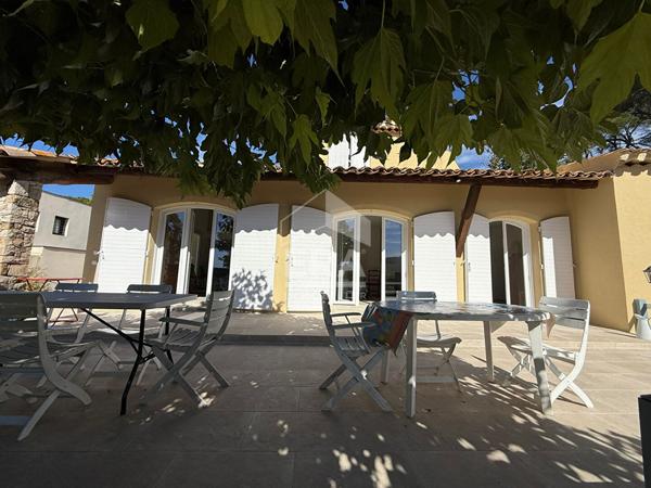 Aix-en-Provence - Secteur Les Granettes, maison de 200m² avec piscine