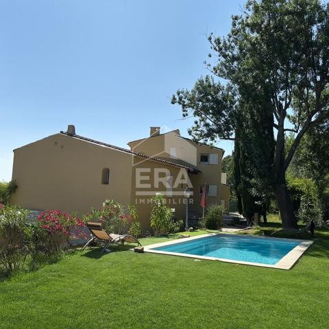 Aix-en-Provence - Secteur Les Granettes, maison de 200m² avec piscine
