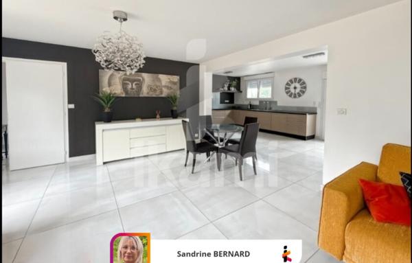 Maison de 161 m²