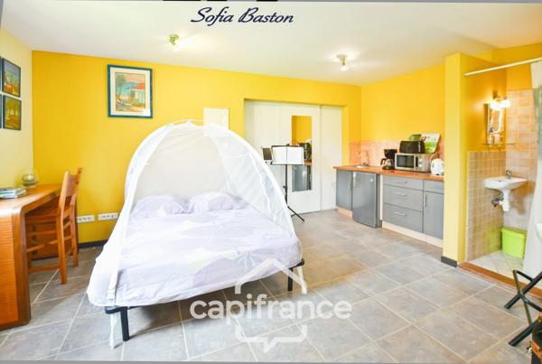 LES TROIS ILETS (972) - Maison d'exception à vendre - 5 pièces (T3+Studio ind.) - Piscine, carbet, proche plage, jardin.