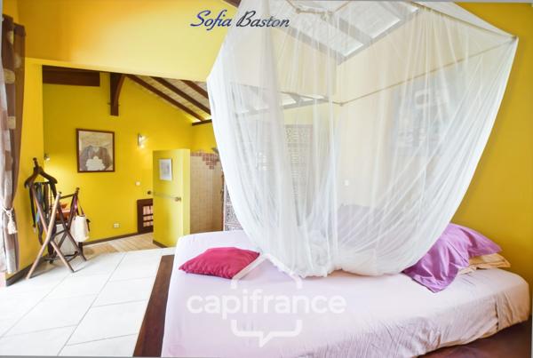 LES TROIS ILETS (972) - Maison d'exception à vendre - 5 pièces (T3+Studio ind.) - Piscine, carbet, proche plage, jardin.