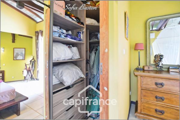 LES TROIS ILETS (972) - Maison d'exception à vendre - 5 pièces (T3+Studio ind.) - Piscine, carbet, proche plage, jardin.