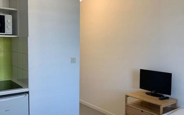 Appartement à louer    1 pièce • 18 m2 Nîmes