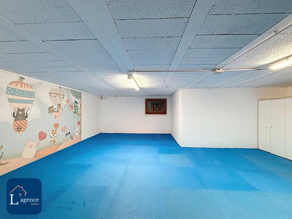 Maison mitoyenne en bout d'impasse T4 Jardin Sous-Sol Garage Vue Mont-blanc PREVESSIN MOENS 01280