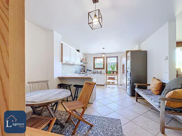 Maison mitoyenne en bout d'impasse T4 Jardin Sous-Sol Garage Vue Mont-blanc PREVESSIN MOENS 01280