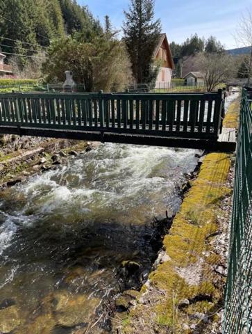 Ensemble de 1/2chalets-idéal location saisonnière
