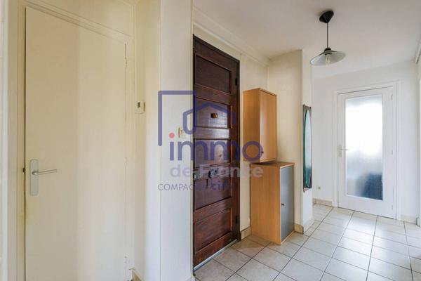 Grenoble, T3+Cuisine au calme dans une maison