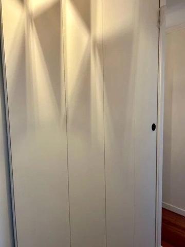 Vente                                                      Appartement
                        
                     4 pièces                      77 m2                     à Colombes