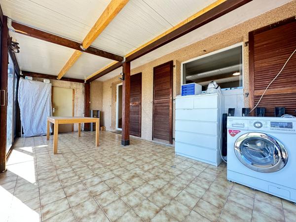 Maison de 1971  avec extension de 2010 avec entrée indépendante