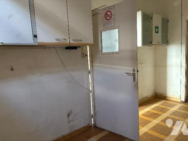 Damazan centre ! Grande maison de village à rénover avec jardinet clos non attenant !