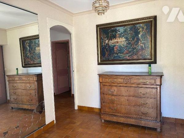 Charmante maison avec jardin et possibilités d'agrandissement.

Maison d'habitation de bonne ...