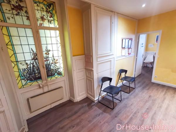 Bureau à vendre 5 pièces de 107 m²