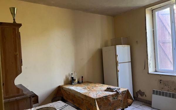 Maison à vendre    5 pièces •  Habas