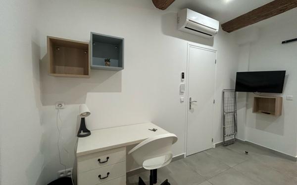 Appartement à louer    2 pièces • 12,10 m2 Toulon