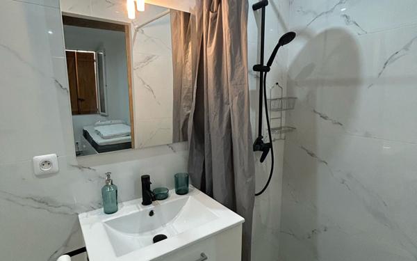 Appartement à louer    2 pièces • 12,10 m2 Toulon