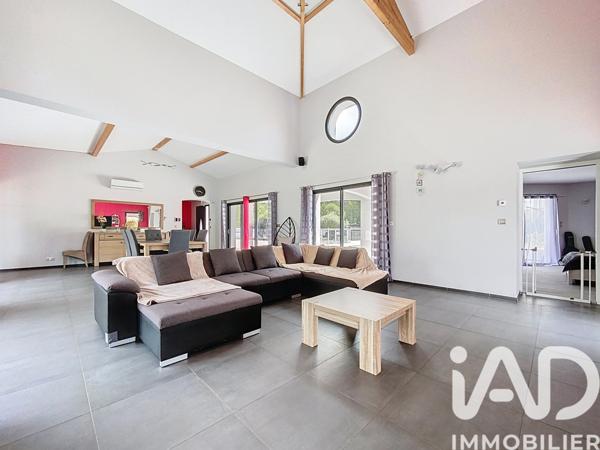 Maison à vendre 10 pièces 236 m² Langon